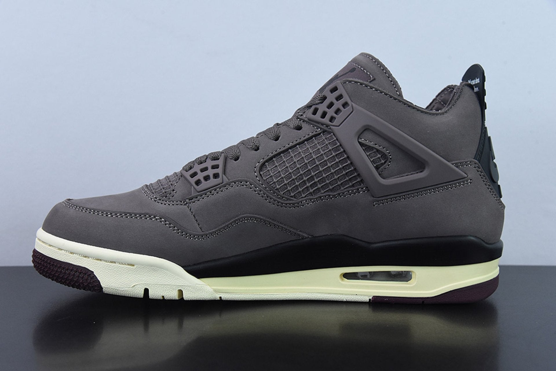 Air Jordan 4 Retro A Ma Maniére Violet Ore
