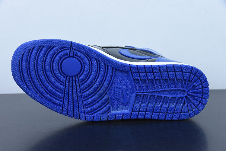 Air Jordan 1 High OG “Patent Royal”