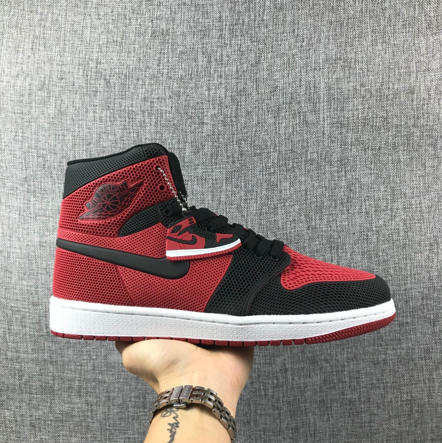 Air Jordan 1 Retro High Flyknit